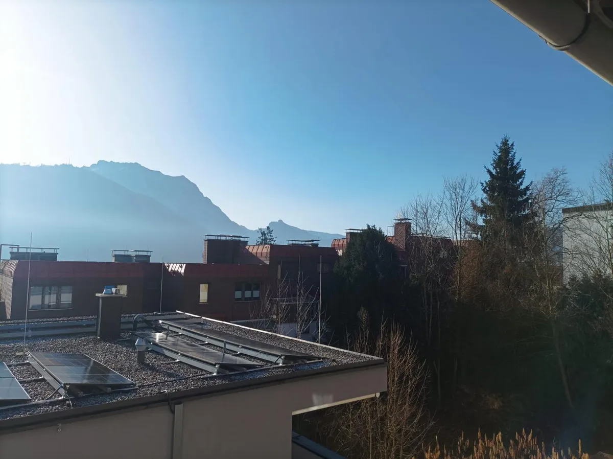 3-Zimmer- Villenwohnung in Aussichtslage mit Balkon und Parkplatz - Ansicht 3