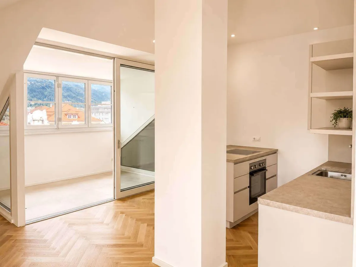 Einzigartiges City Penthouse mit Stil und Altbaucharme - View 2