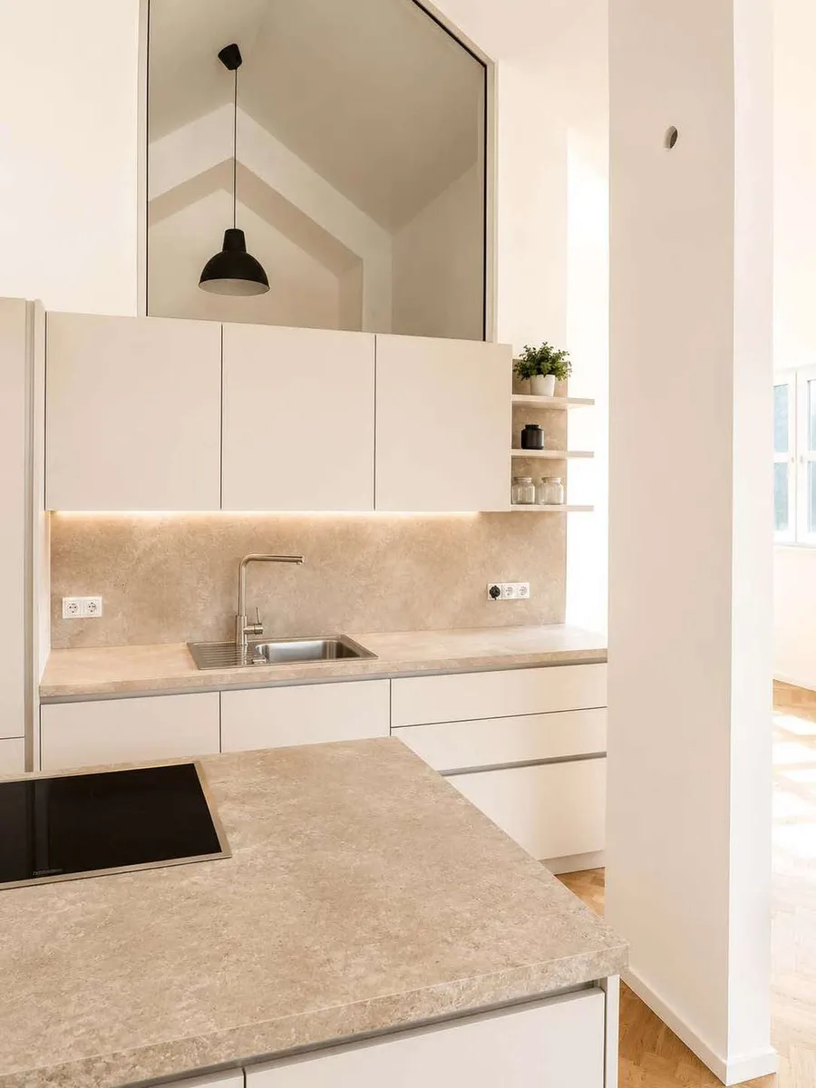 Einzigartiges City Penthouse mit Stil und Altbaucharme - View 3