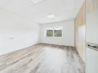 5-Zimmer-Gewerbeimmobilie mieten in Wolfsberg – 153 m², € 1.290 – Bild 7 von 15