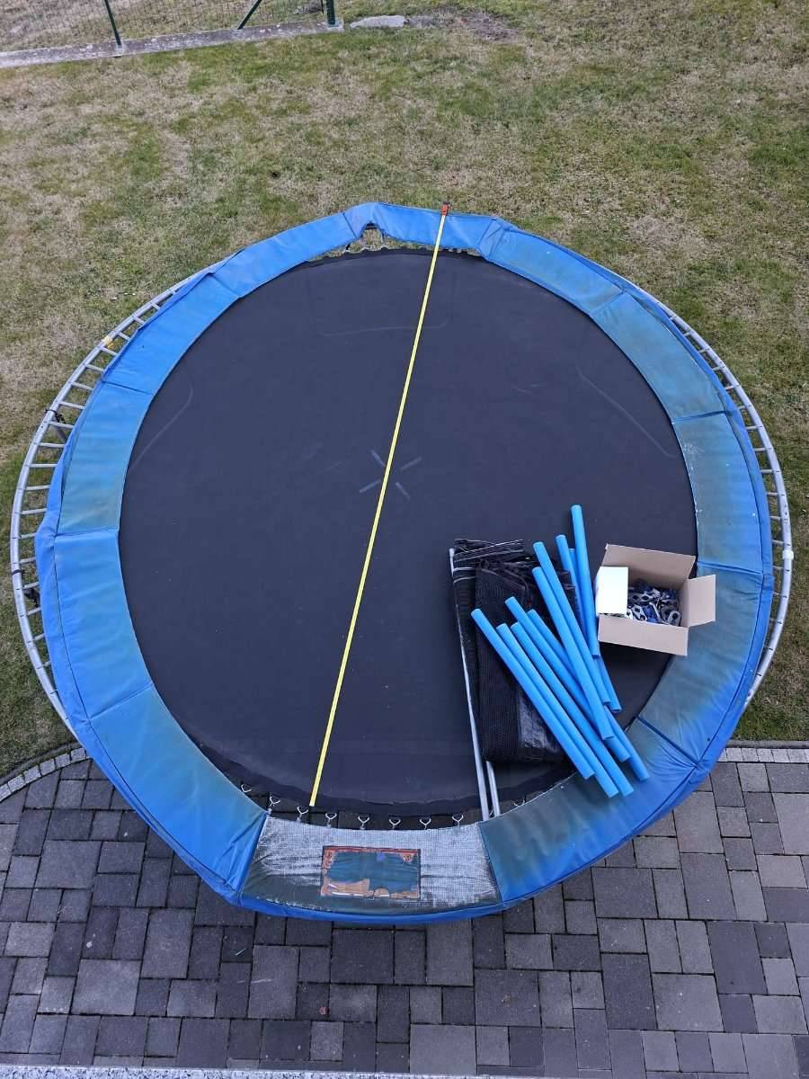 Trampolin