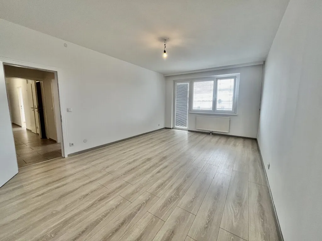 CHARMANTE 3-ZIMMER WOHNUNG IN BRUNN AM GEBIRGE - Ansicht 2