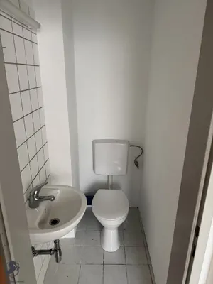 Gewerbeimmobilie mieten in Tulln – 66 m², € 1.260 – Bild 7 von 9