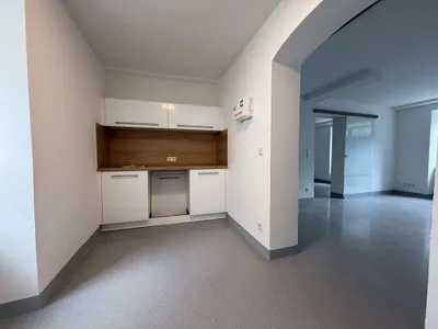 4-Zimmer-Gewerbeimmobilie mieten in Baden – 137 m², € 1.196 – Bild 5 von 9