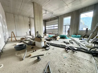 Gewerbeimmobilie mieten in Innsbruck-Land – 1 580 m², € 13 – Bild 8 von 17