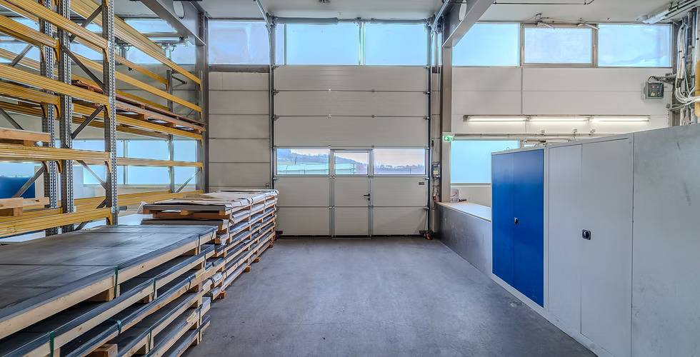 Schöne Halle für Lager/Produktion + Büros in sehr gutem Zustand | Gewerbeobjekt in 3382 Loosdorf zu mieten - View 3