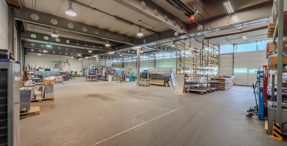 Schöne Halle für Lager/Produktion + Büros in sehr gutem Zustand | Gewerbeobjekt in 3382 Loosdorf zu mieten - View 2