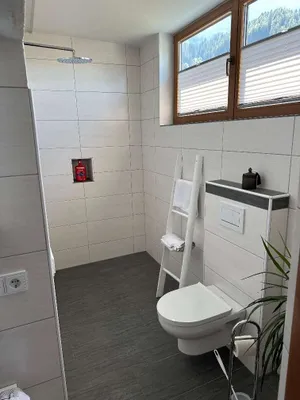7-Zimmer-Gewerbeimmobilie kaufen in Schwaz – 250 m², € 929.000 – Bild 14 von 14
