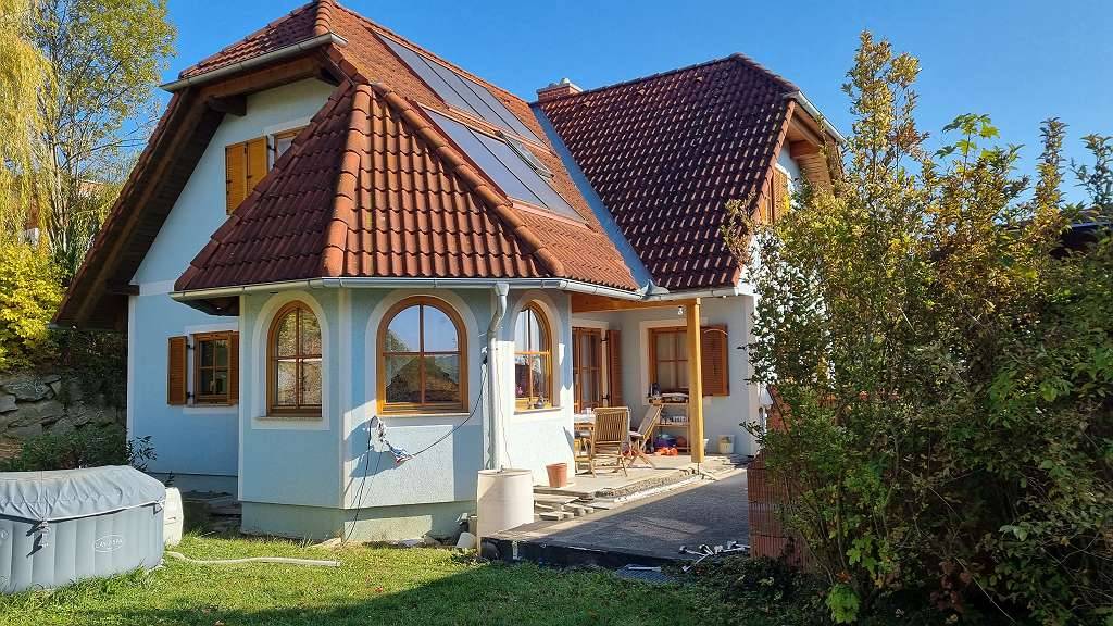 Einfamilienhaus mit Blick über Feldbach zu verkaufen, Feldbach