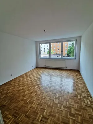 4-Zimmer-Wohnung mieten in Salzburg Stadt – 94 m², € 1.698 – Bild 3 von 11