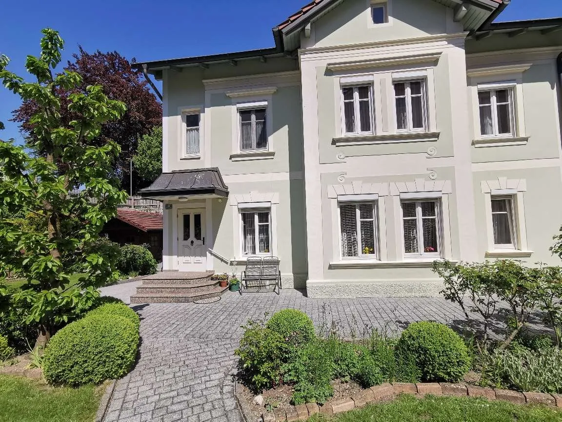 Charmantes Stadthaus mit Traumgarten in sehr ruhiger zentraler Lage PRIVATVERKAUF - Widok 2
