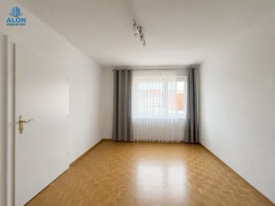 ! AB SOFORT ! 4 Zimmer | zentral begehbar | Toplage beim Naschmarkt | Küche vorhanden | 5. Liftstock – Bild 2
