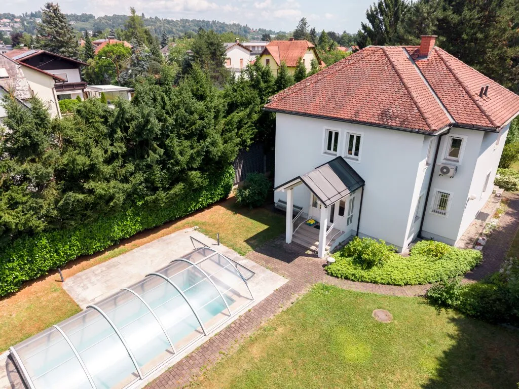 Historischer Charme trifft modernen Wohnkomfort - Villa in St. Peter mit Pool - Ansicht 2