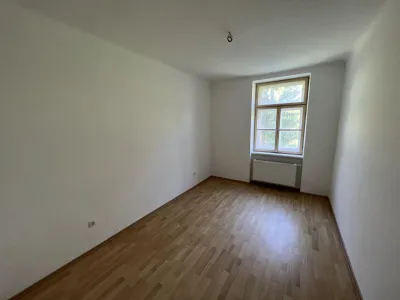 2-Zimmer-Wohnung mieten in Steyr – 64 m², € 460 – Bild 2 von 6