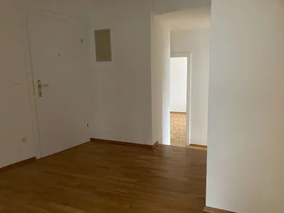 Wohnung mieten in Bruck-Mürzzuschlag – 99,64 m², € 830 – Bild 2 von 10