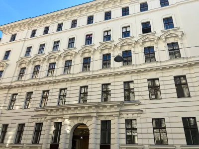 Gewerbeimmobilie mieten in Wien – 239 m², € 28