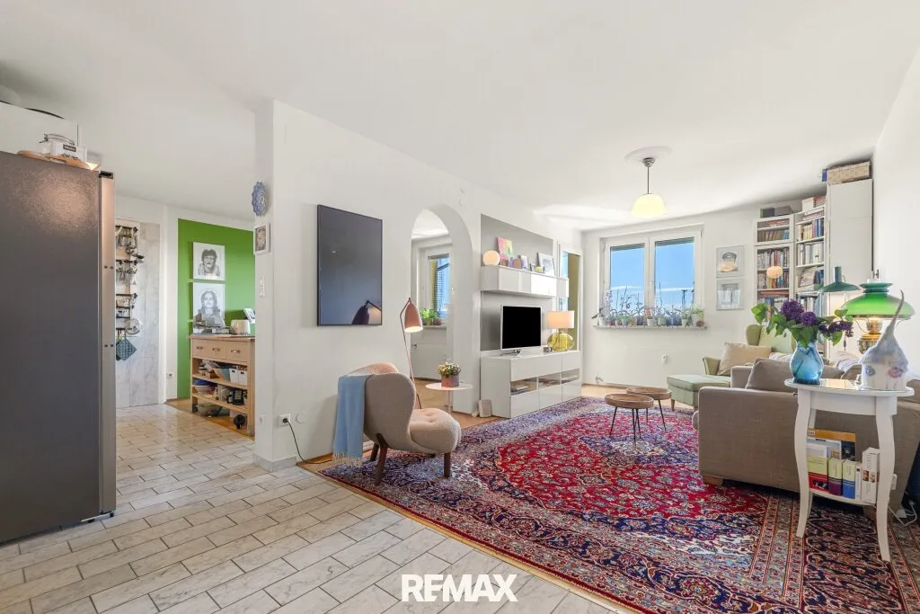 Traumhafte 4-Zimmer-Wohnung mit beeindruckendem Ausblick über Klagenfurt - Ansicht 2