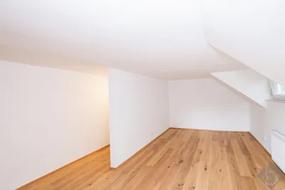 5-Zimmer-Wohnung mieten in Salzburg-Umgebung – 140 m², € 2.500 – Bild 2 von 11