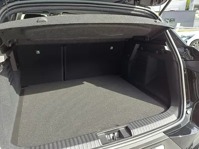 Mitsubishi Grandis Invite 1,3 l DI-T MHEV Bild 8