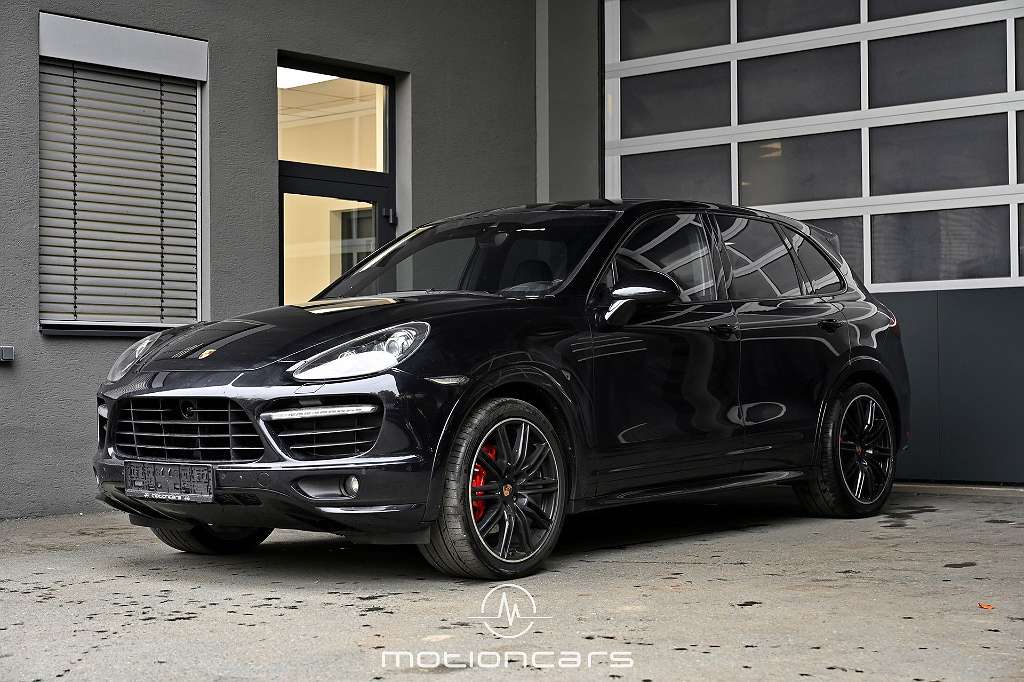 Porsche Cayenne GTS 4.8 V8 SUV / Geländewagen