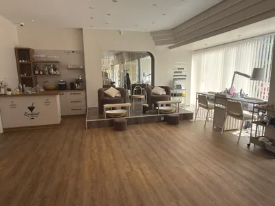 8-Zimmer-Gewerbeimmobilie kaufen in Wien – 200 m², € 450.000 – Bild 2 von 9