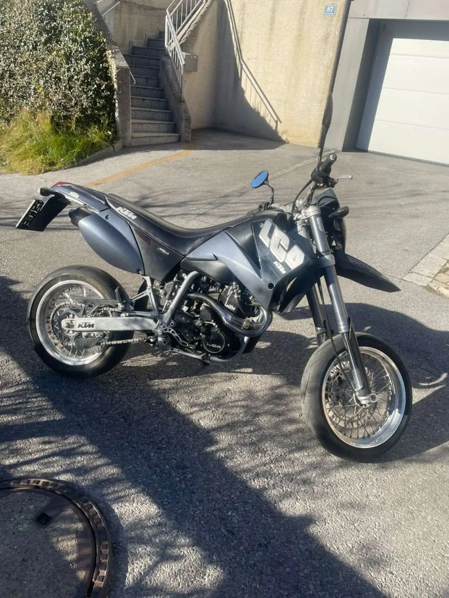 KTM 640
