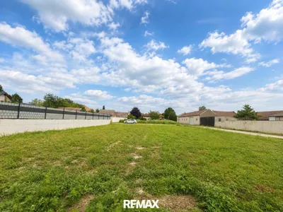 Grundstück kaufen in Gänserndorf – 703 m², € 199.000 – Bild 1 von 5