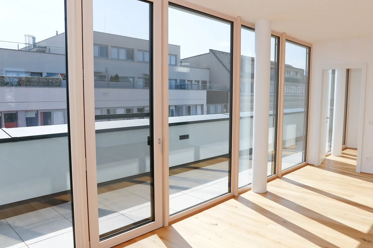 Wohnen der Superlative: Modernes 137m²-Penthouse mit spektakulärer Terrasse in zentraler Stadtlage (1865) - Ansicht 3