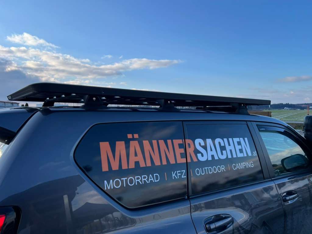 TOYOTA LandCruiser Dachplattform RHINO RACK PIONEER NG