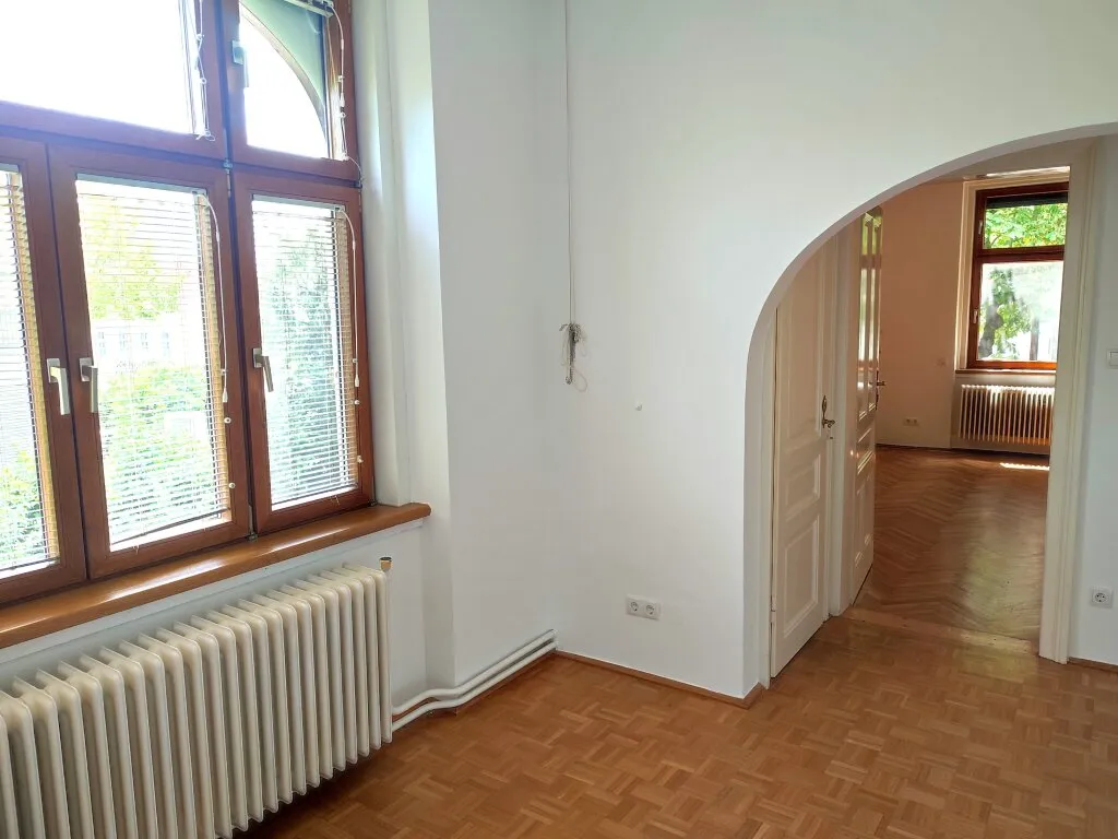 Hausflair mit Dachboden & Garten - Ansicht 2