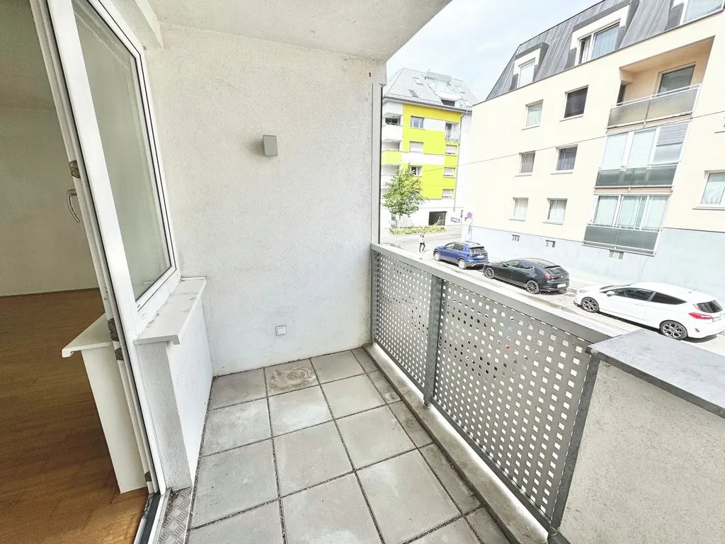 LOGGIATRAUM | OPTIMAL AUFGETEILTE 2 ZIMMER | HOFSEITIGES SCHLAFZIMMGER | U-BAHN-NÄHE - Ansicht 3