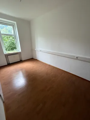 Gewerbeimmobilie mieten in Amstetten – 95 m², € 8 – Bild 6 von 6