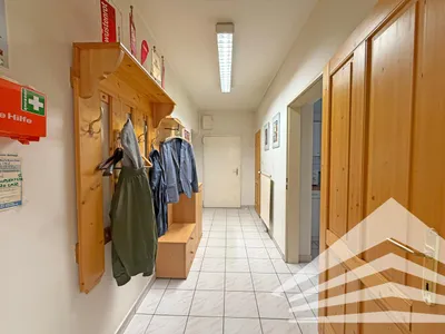 3-Zimmer-Gewerbeimmobilie mieten in Linz – 128 m², € 1.666 – Bild 10 von 11