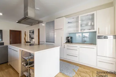 9-Zimmer-Haus mieten in Linz – 239,04 m², € 2.739 – Bild 5 von 22