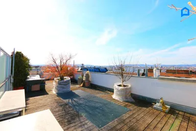 Großzügige Luxuriöse 146 m² DG-Wohnung mit 60 m² + 6 m² Terrasse samt Blick über Wien, 4 Zimmer plus Ess-Küche, AR, 2 Bäder 2Wc´s, hohe Räume – Bild 3