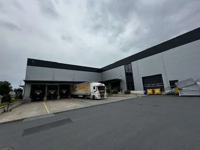 Gewerbeimmobilie mieten in Graz – 3 600 m², € 6 – Bild 2 von 6