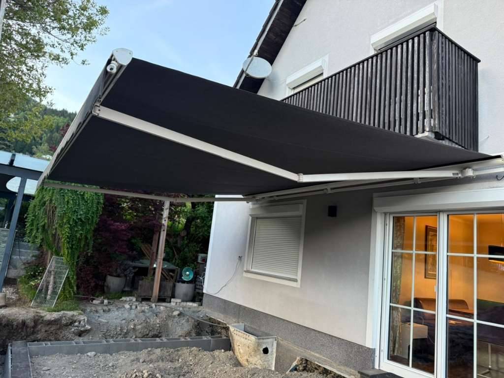 handyhülle mit gravur Personalisierte Handyhülle mit Schweif und Namen – LovedOne main image 1