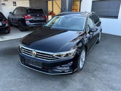 VW Passat Variant R-Line 2,0 SCR TDI DSG, sehr gut...