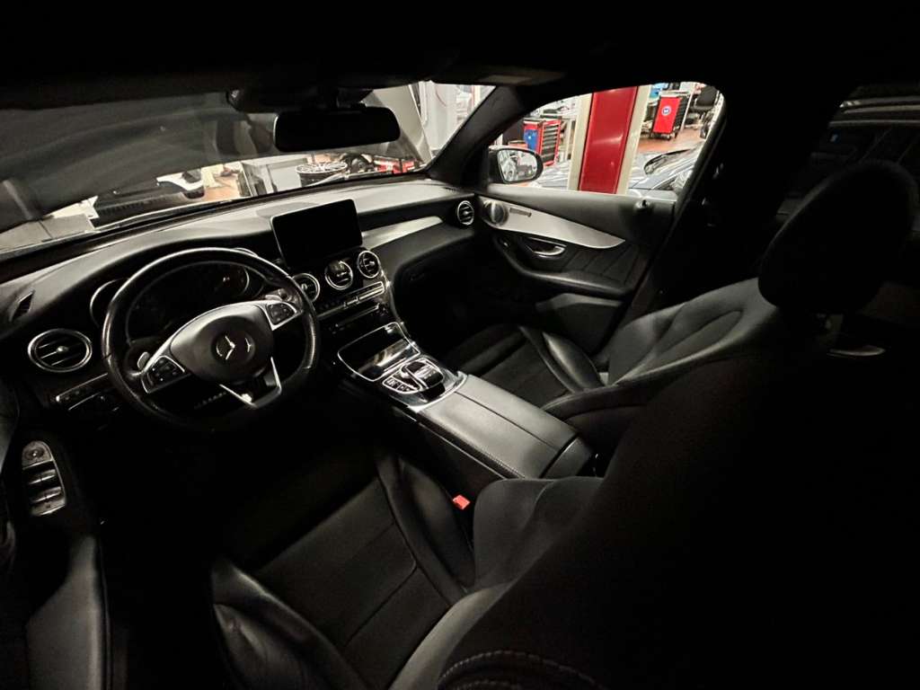 Mercedes-Benz GLC-Klasse 220d 4M Coupé SUV / Geländewagen