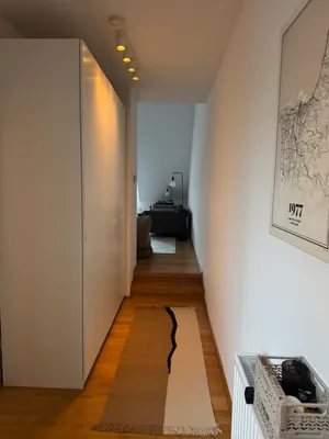 (reserviert) Bitte keine weiteren anfragen - Helle 2 Zimmer Dachgeschosswohnung mit Terrasse & Klimaanlage | Nähe Augarten – Bild 3
