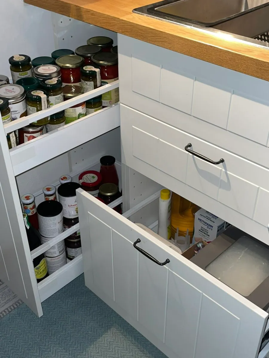 IKEA Küchenzeile in L-Form mit Miele Geräten, € 100,- (3573 Rosenburg)