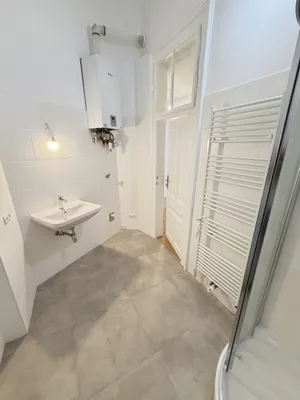 5-Zimmer-Gewerbeimmobilie mieten in Wien – 199 m², € 3.935 – Bild 8 von 10