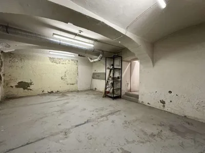 9-Zimmer-Gewerbeimmobilie mieten in Graz – 175 m², € 9 – Bild 10 von 17