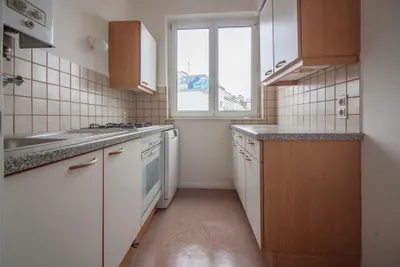 Günstige, ruhige Wohnung in optimaler Lage | Innenhofausrichtung | nur 3 Gehminuten zur U6 – Bild 3