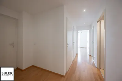 Gut geschnittene 2 Zimmer-Wohnung mit Terrasse in Margareten - ab Dezember beziehbar! – Bild 3