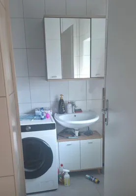 6-Zimmer-Haus mieten in Wiener Neustadt – 120 m², € 1.200 – Bild 1 von 7