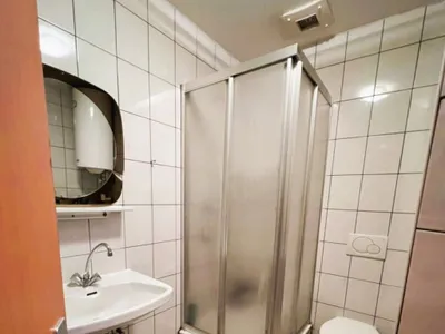 1-Zimmer-Wohnung mieten in Imst – 11 m², € 682 – Bild 3 von 7
