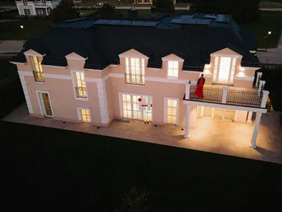 10-Zimmer-Immobilie kaufen in Baden – 599,01 m² – Bild 7 von 18