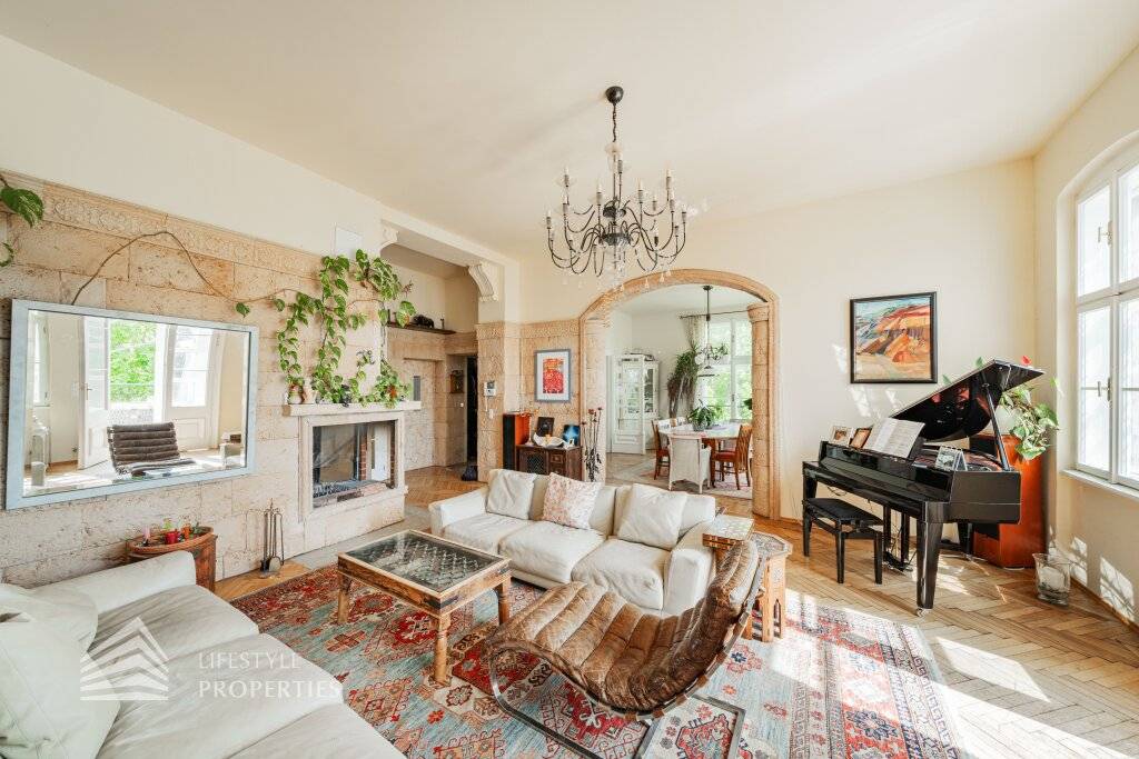 Einzigartige 14-Zimmer Villa mit Pool und Dachterrasse, Nähe Wilhelminenschloss - Ansicht 3