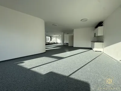 4-Zimmer-Gewerbeimmobilie mieten in Wien – 181 m², € 2.757
